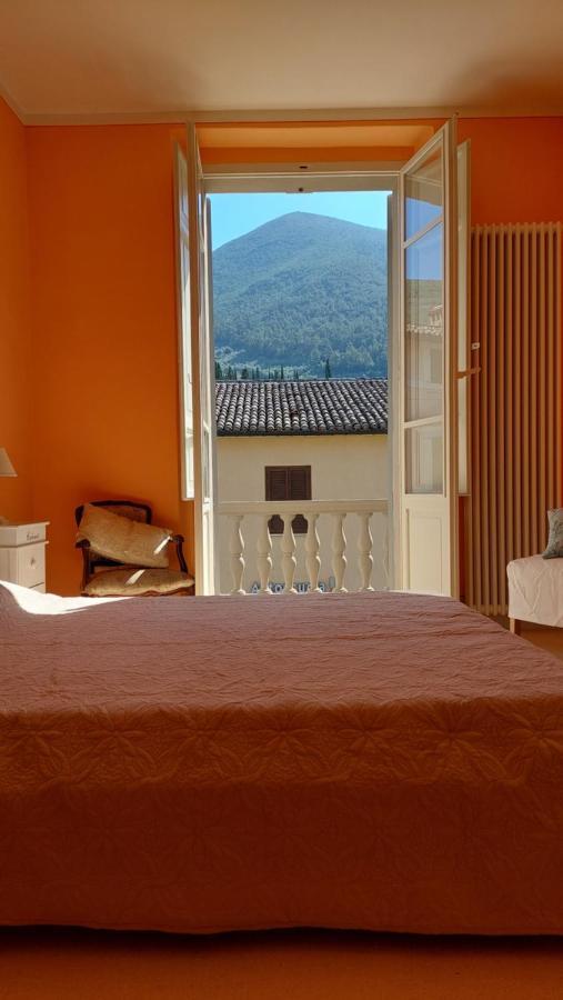 La Casa Del Mago Camere E Appartamenti Pissignano エクステリア 写真