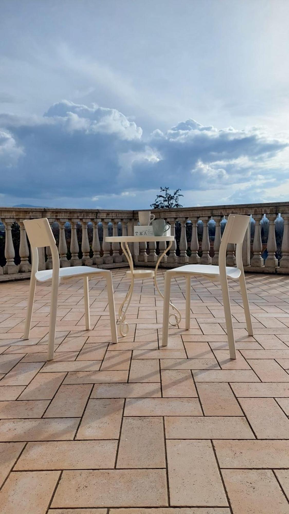 La Casa Del Mago Camere E Appartamenti Pissignano エクステリア 写真